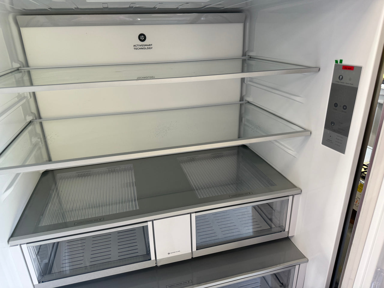 Factory Second Fisher & Paykel 605L Quad Door Refrigerator – Stainless Steel (RF730QNUVX1)