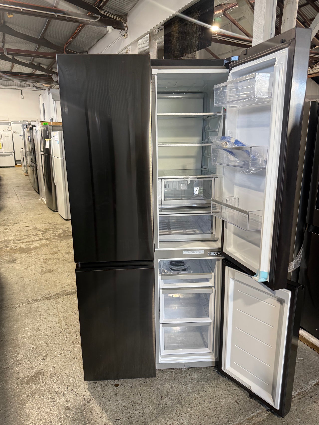 Buy Factory second Fisher & Paykel RF730QNUVB1 690 L Quad Door Refrigerator – Black Stainless Steel with Ice &Water |  | [product_variant] | Second Hand Appliances Geebung Brisbane