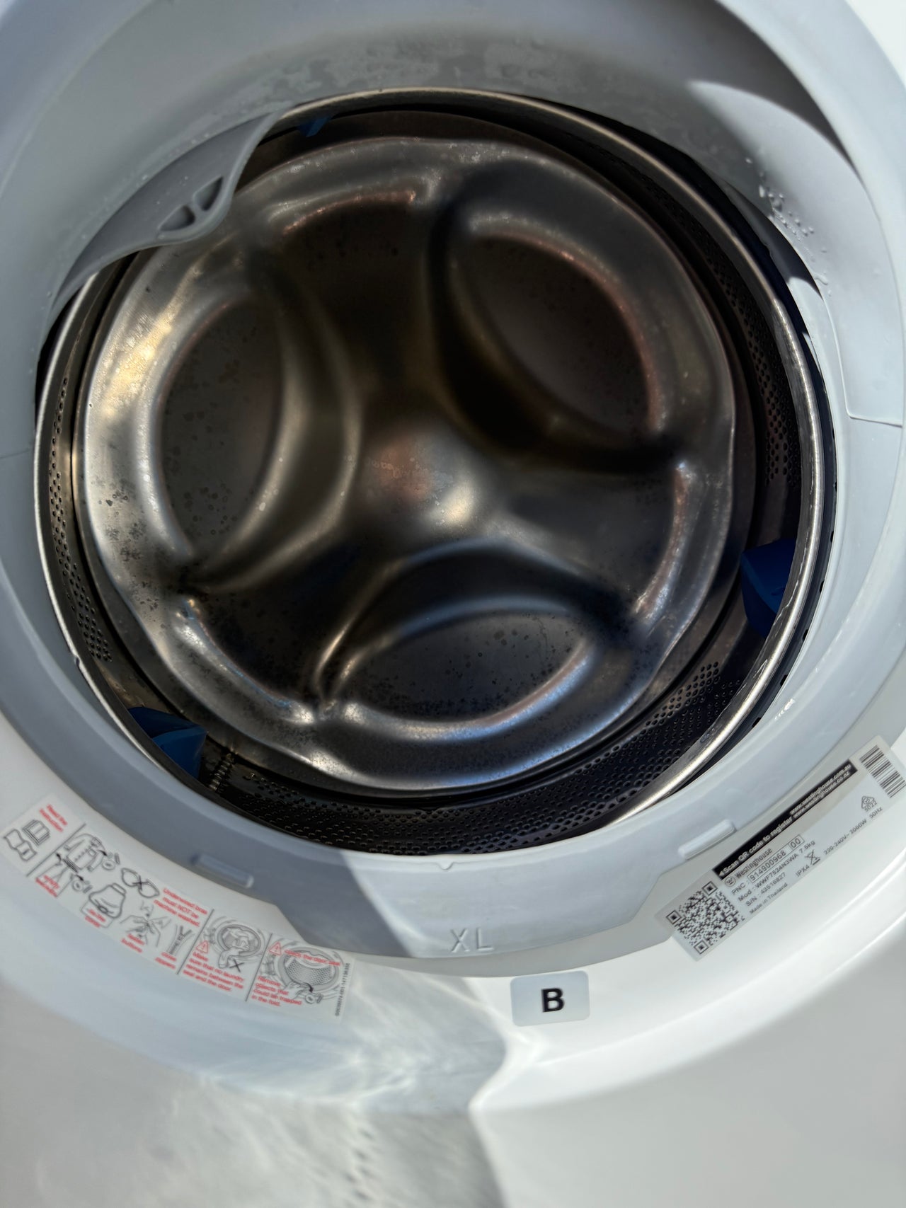 Factory second Westinghouse WWF7524N3WA 7.5kg 300 Series Front Load Washer