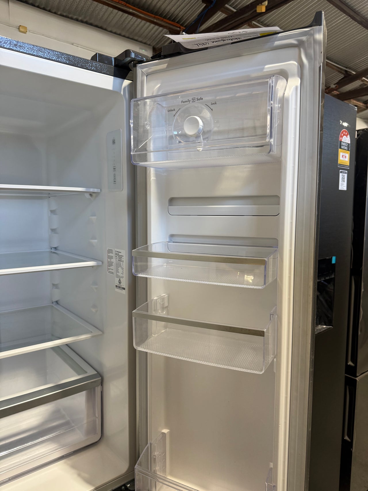 Second Hand Westinghouse 524L French Door Refrigerator – Stainless Steel WHE5200SA