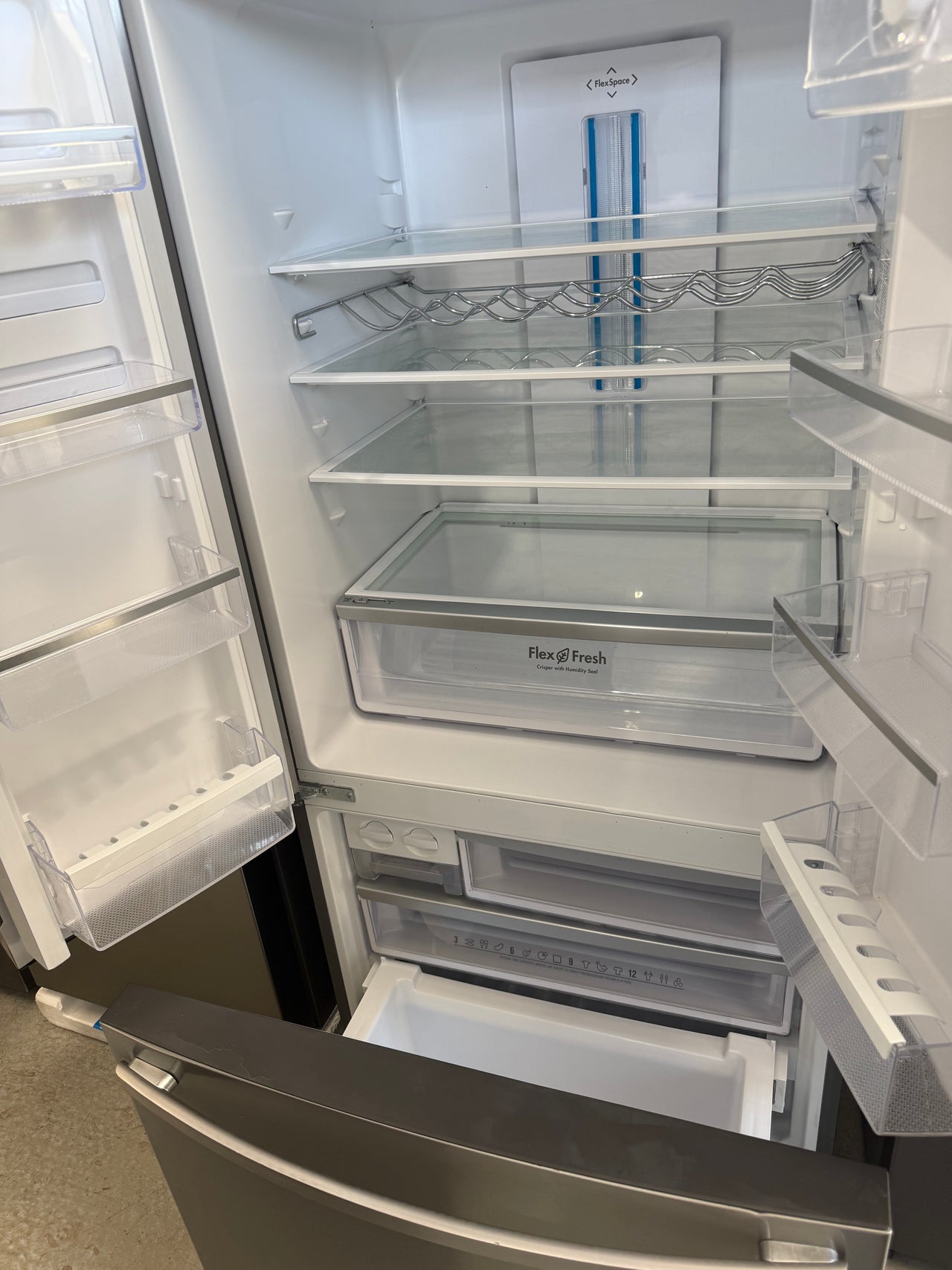 Second hand Westinghouse 524L French Door Fridge Model: WHE5200SA