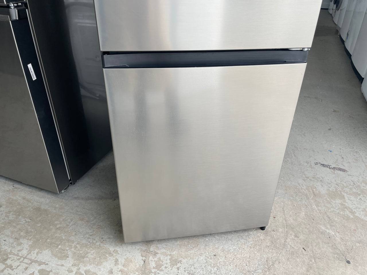 Factory second HISENSE 292L BOTTOM MOUNT FRIDGE STAINLESS HRBM292S - Second Hand Appliances Geebung