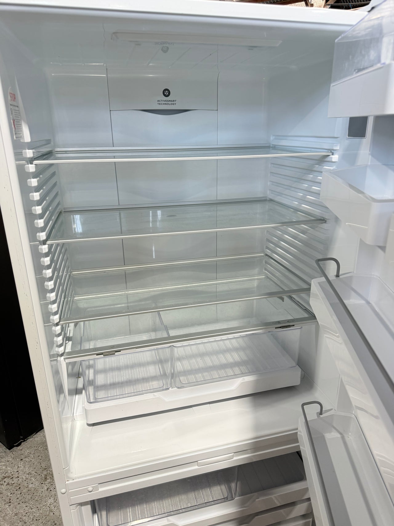 Second hand Fisher & Paykel 494L Bottom Mount Fridge – White (RF522BRPW6) with 12 months warranty
