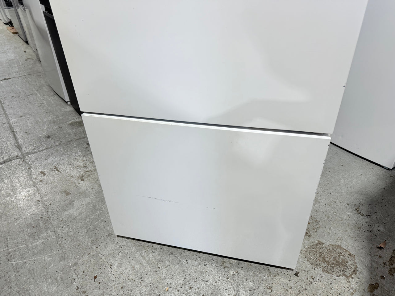 Second hand Fisher & Paykel 494L Bottom Mount Fridge – White (RF522BRPW6) with 12 months warranty