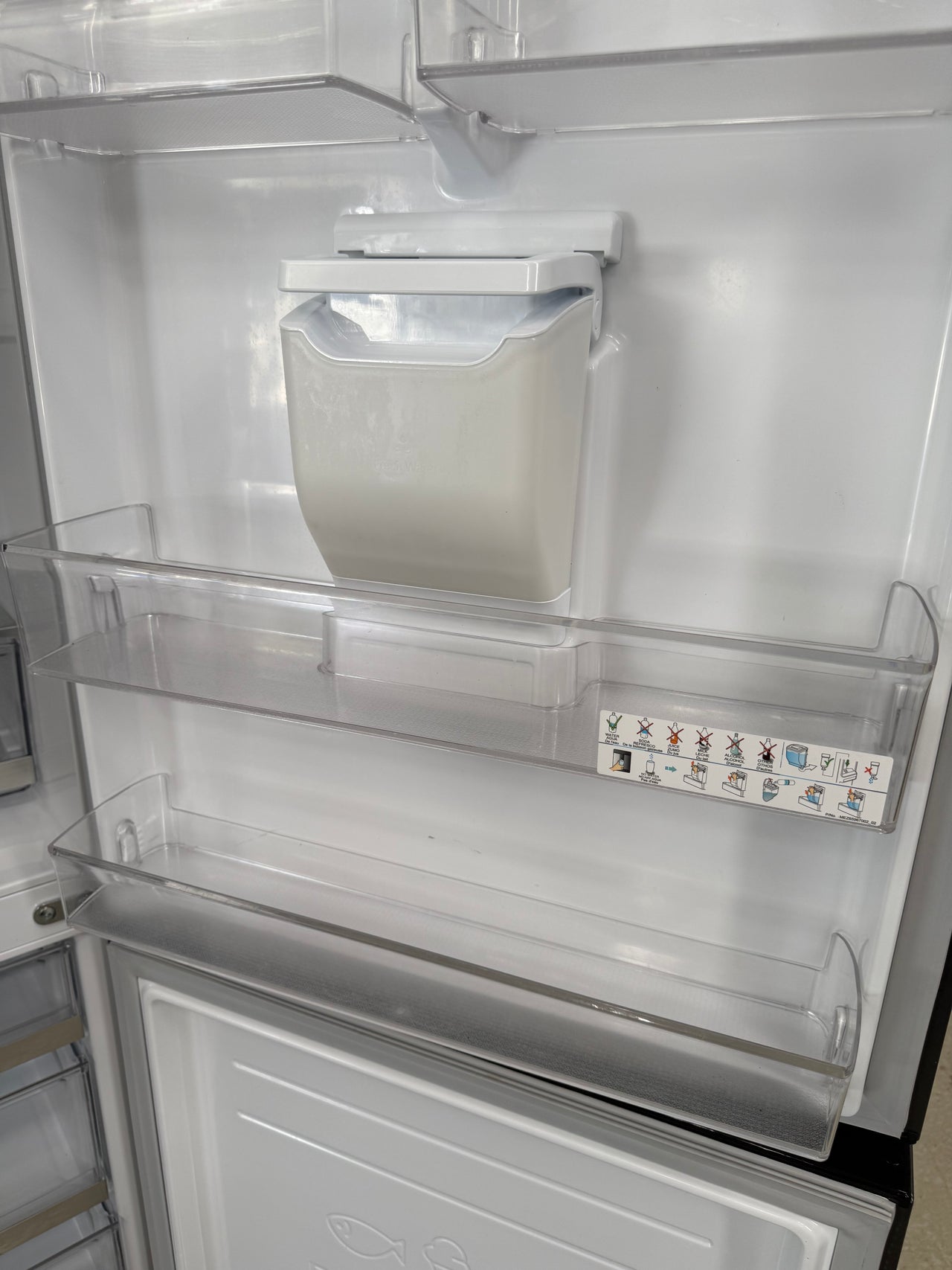 Factory second LG GB-W455MBL 420L Bottom Mount Fridge (Black)