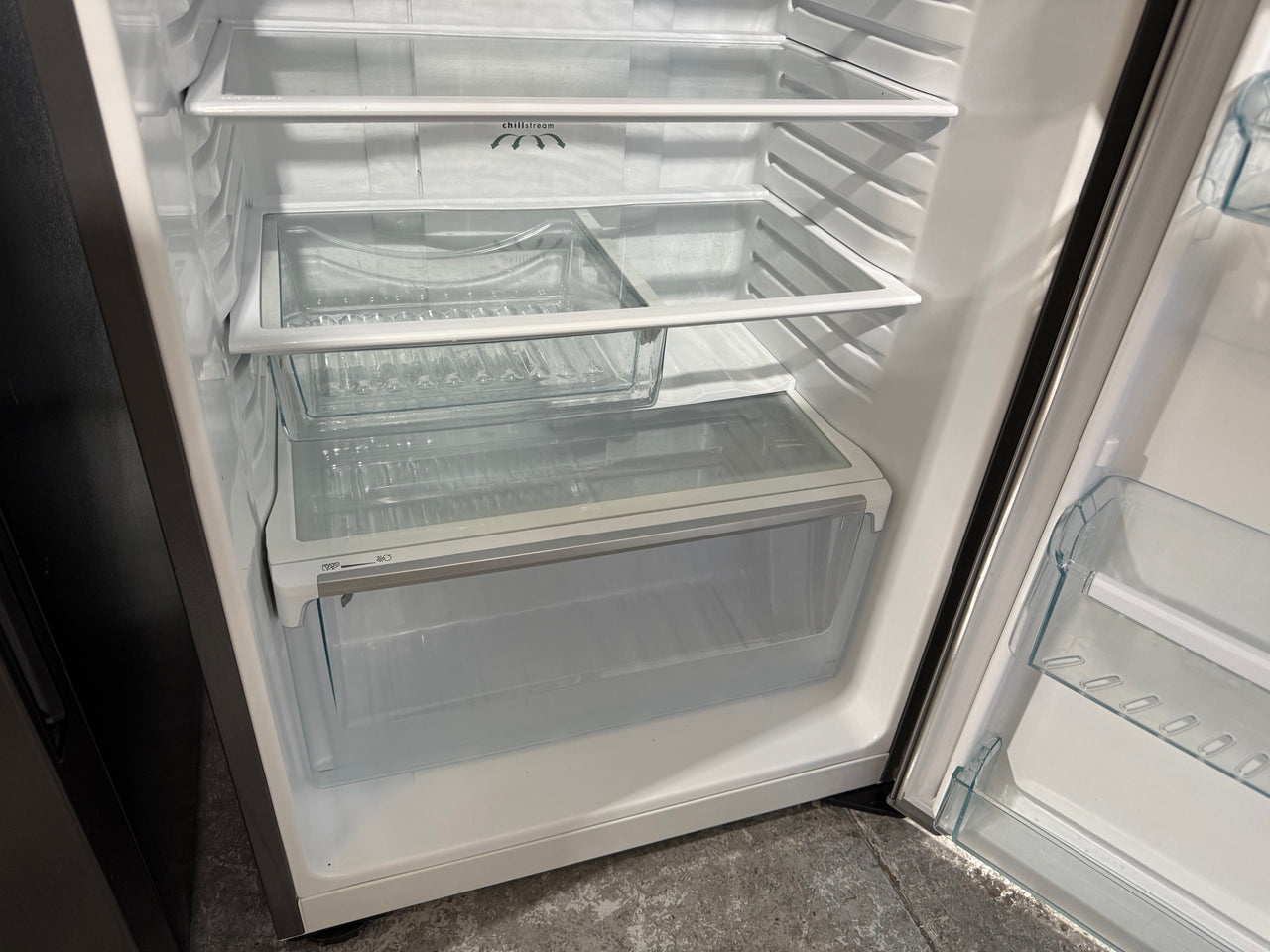 Second hand Westinghouse WTM3900SB 390-liter top-mount refrigerator