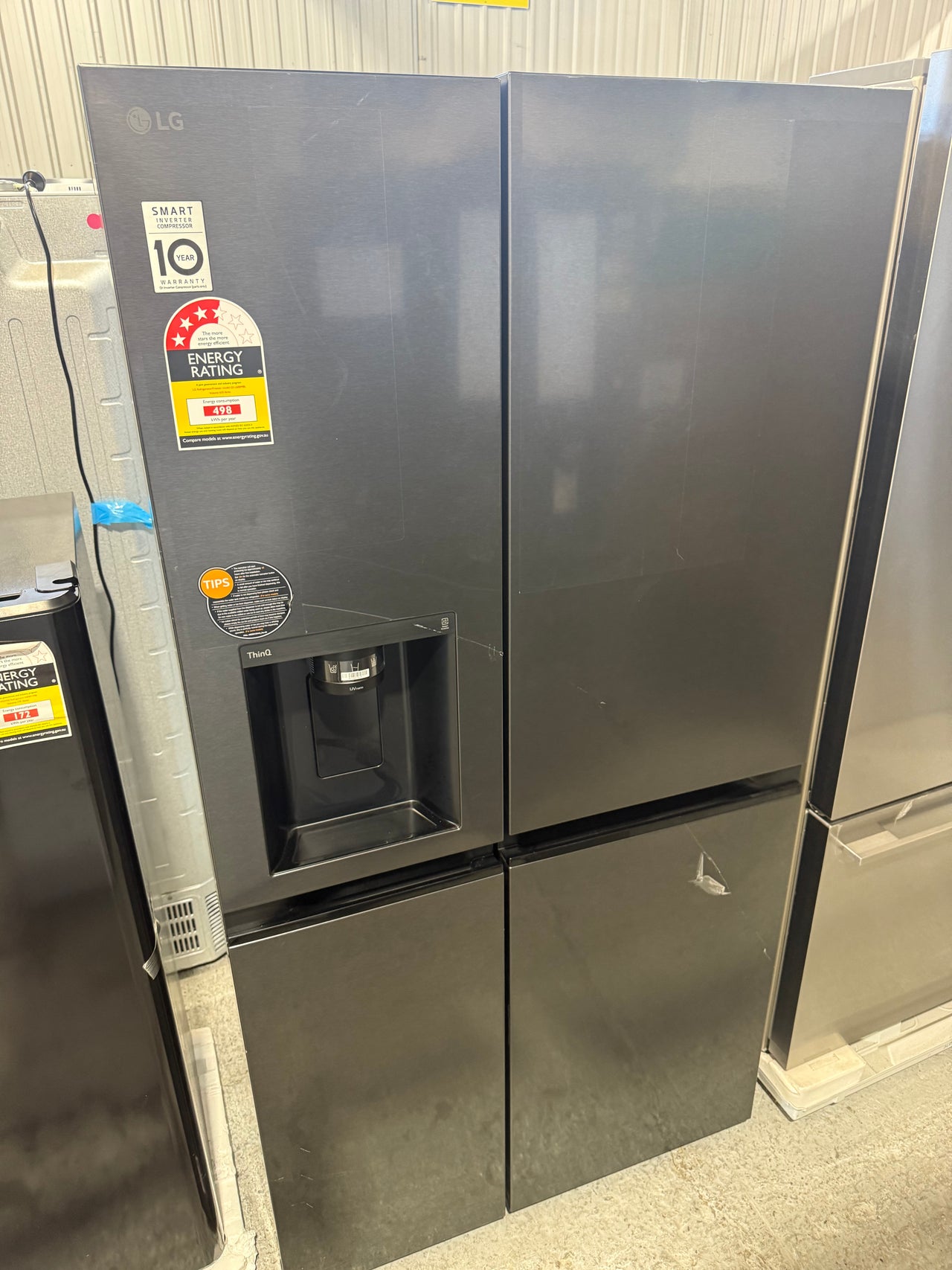 Transportation damaged LG 635L Side-by-Side Fridge with Plumbed Ice & Water – Matte Black (GS-L600MBL)