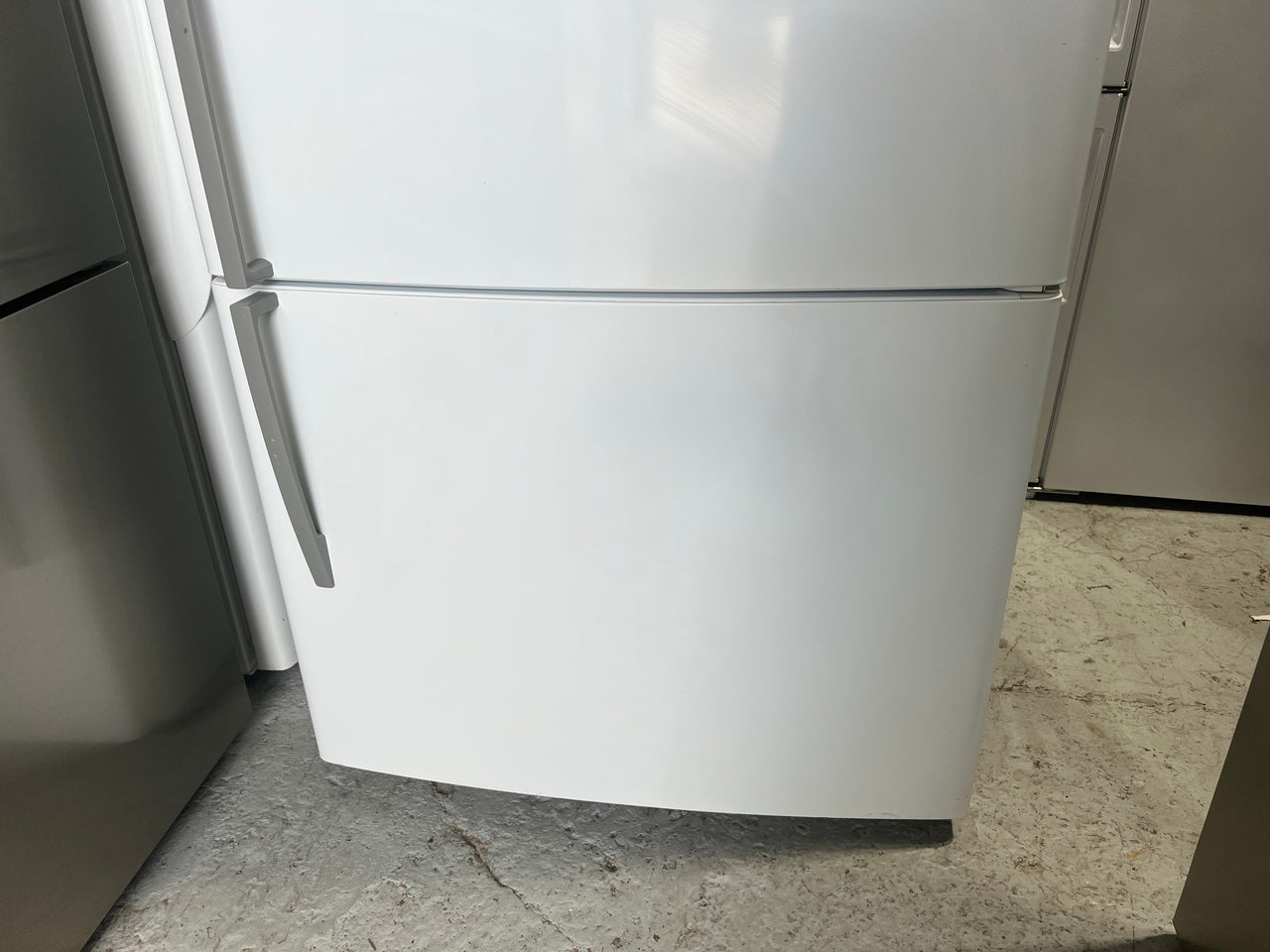 Second hand 519L Fisher & Paykel Fridge E522BRE3 - Second Hand Appliances Geebung