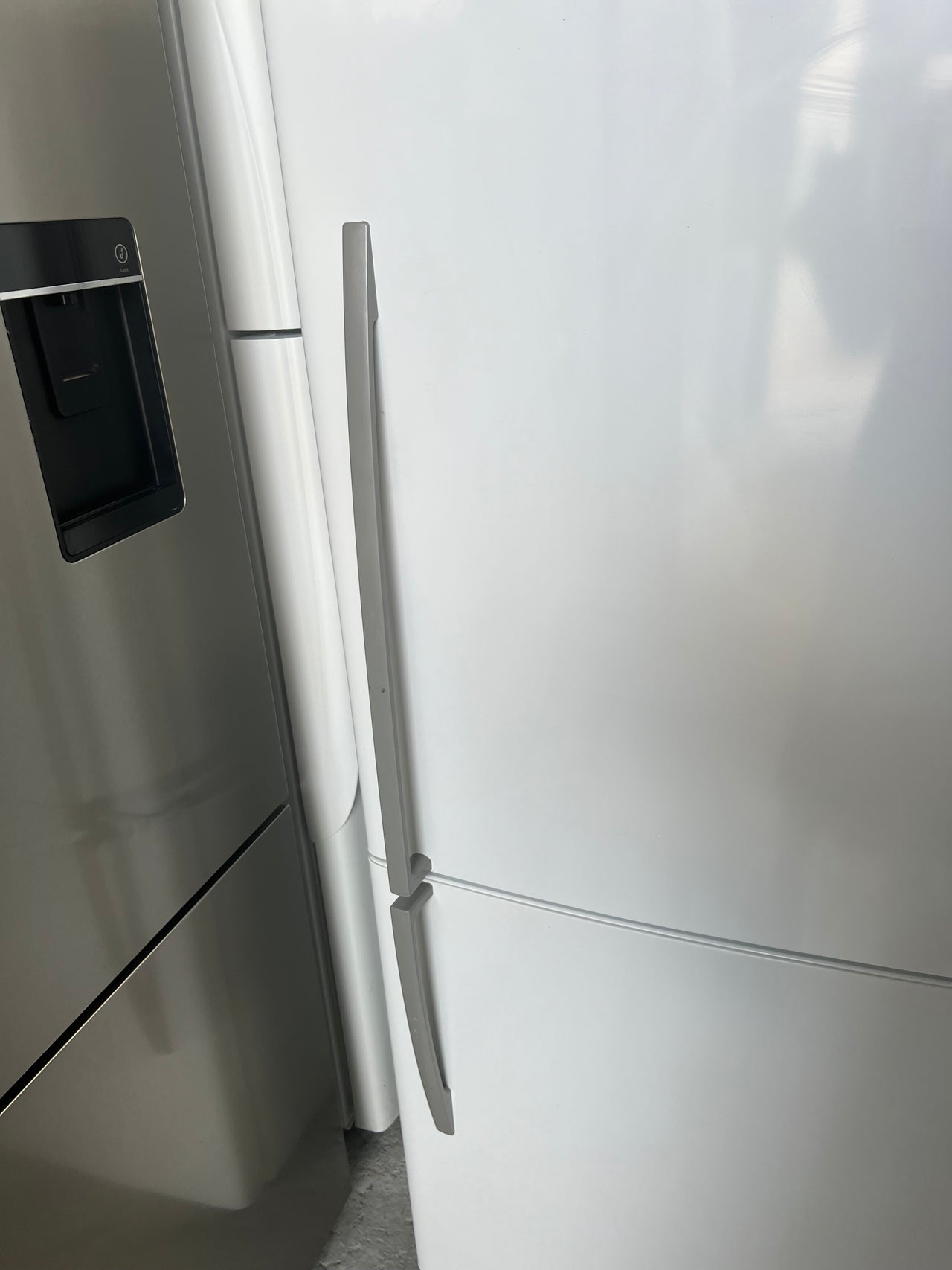 Second hand 519L Fisher & Paykel Fridge E522BRE3 - Second Hand Appliances Geebung