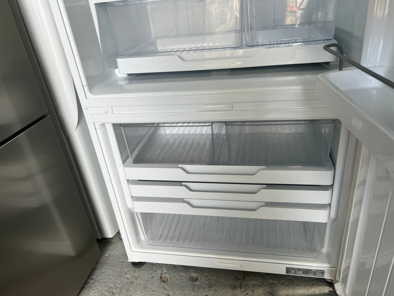 Second hand 519L Fisher & Paykel Fridge E522BRE3 - Second Hand Appliances Geebung