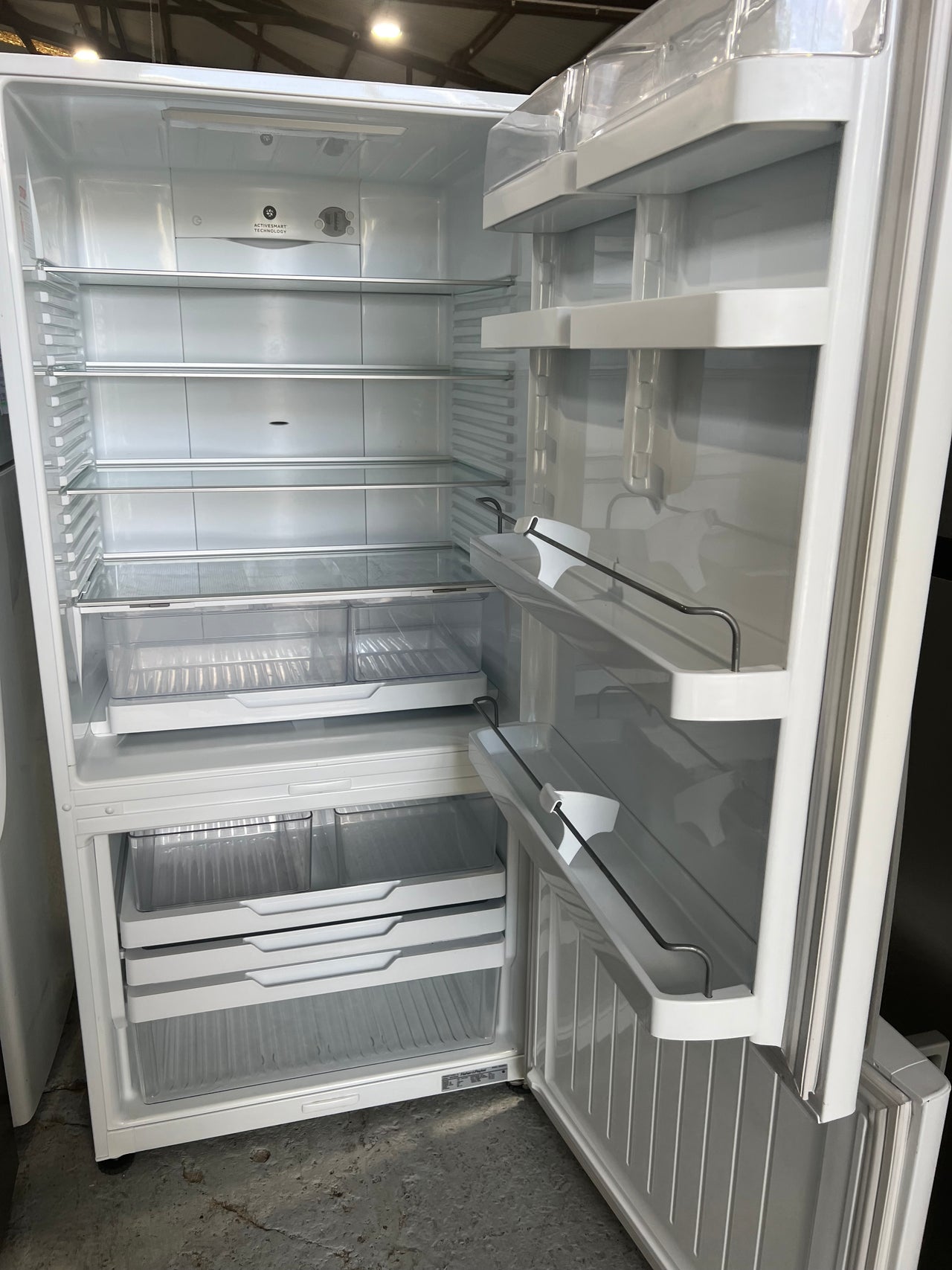 Second hand 519L Fisher & Paykel Fridge E522BRE3 - Second Hand Appliances Geebung