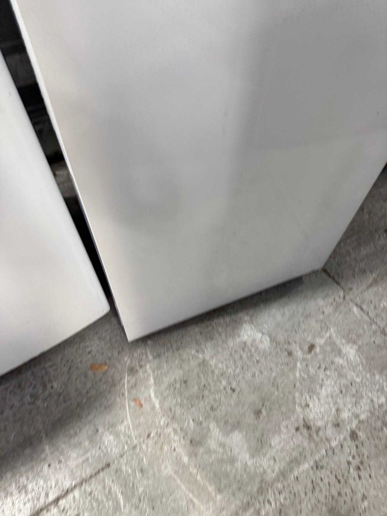 Second hand Fisher&Paykel RF521TRPW6 517-liter top-mount refrigerator