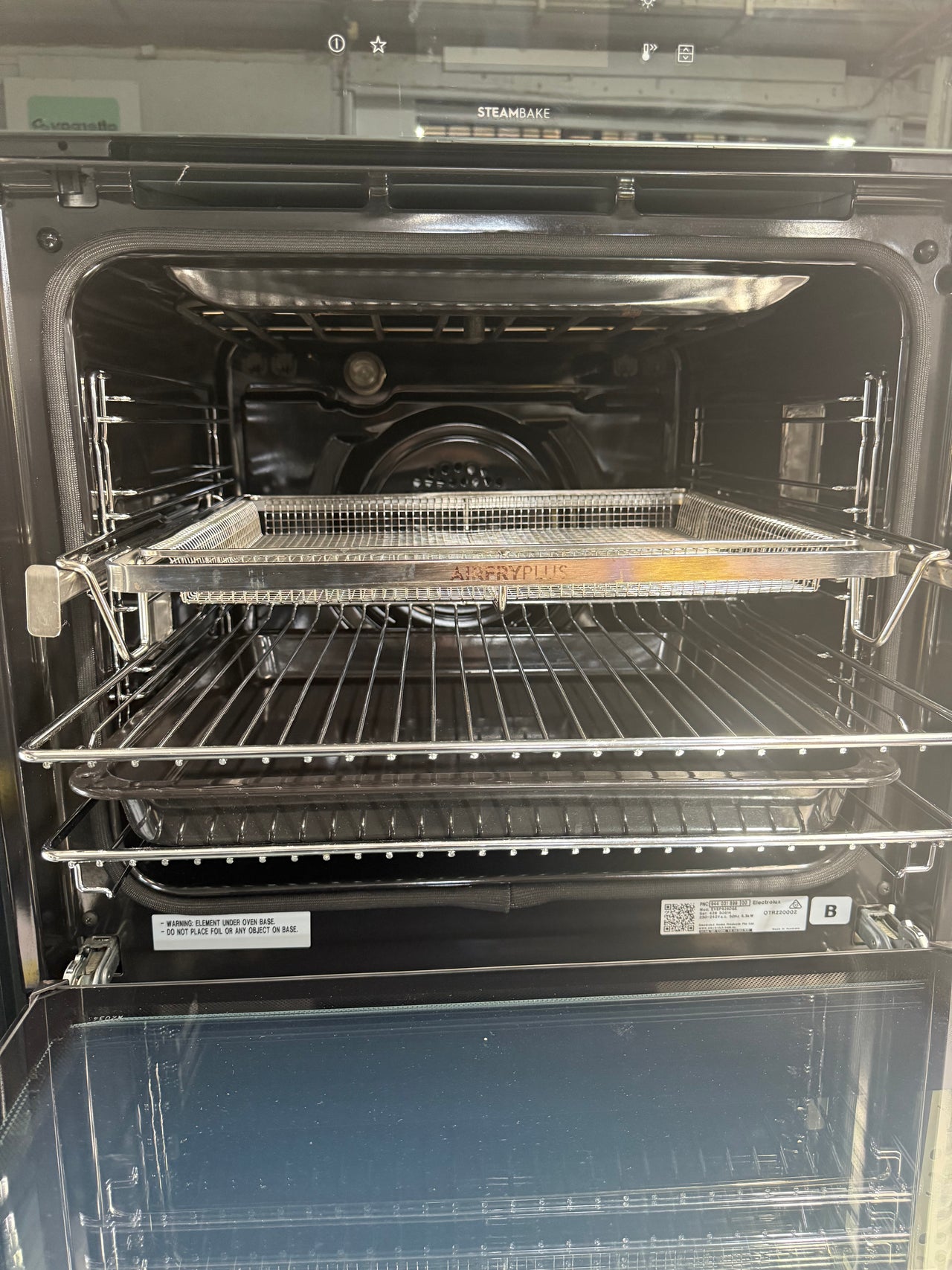 Factory Second Electrolux 60cm Pyrolytic Duo Oven – Dark Stainless Steel (EVEP626DSE)