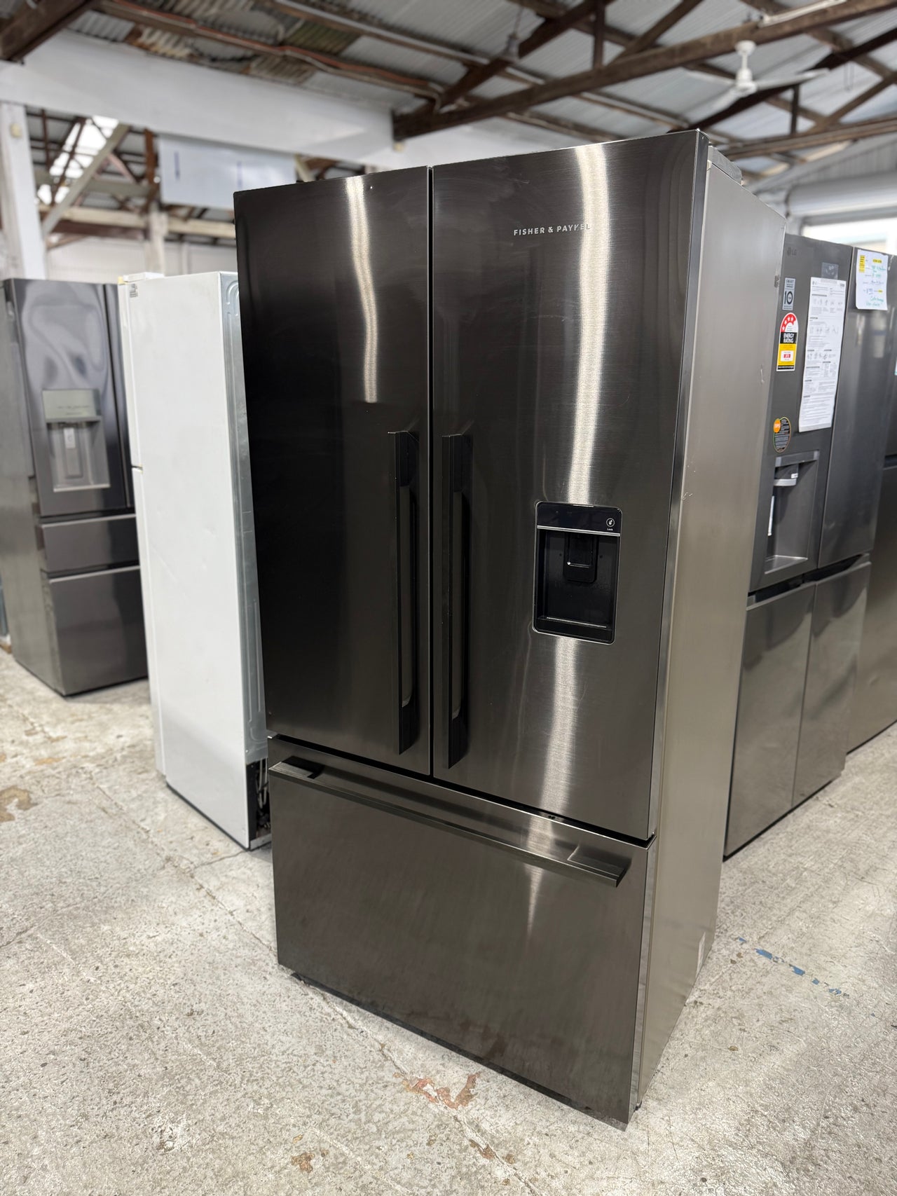 Factory second Fisher & Paykel 569L French Door Fridge Model: RF610ADUB5 - Second Hand Appliances Geebung