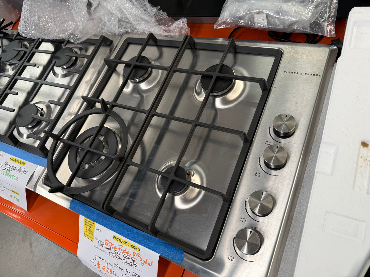 Factory second Fisher&Paykel CG604CNGX2 60cm Natural Gas Cooktop