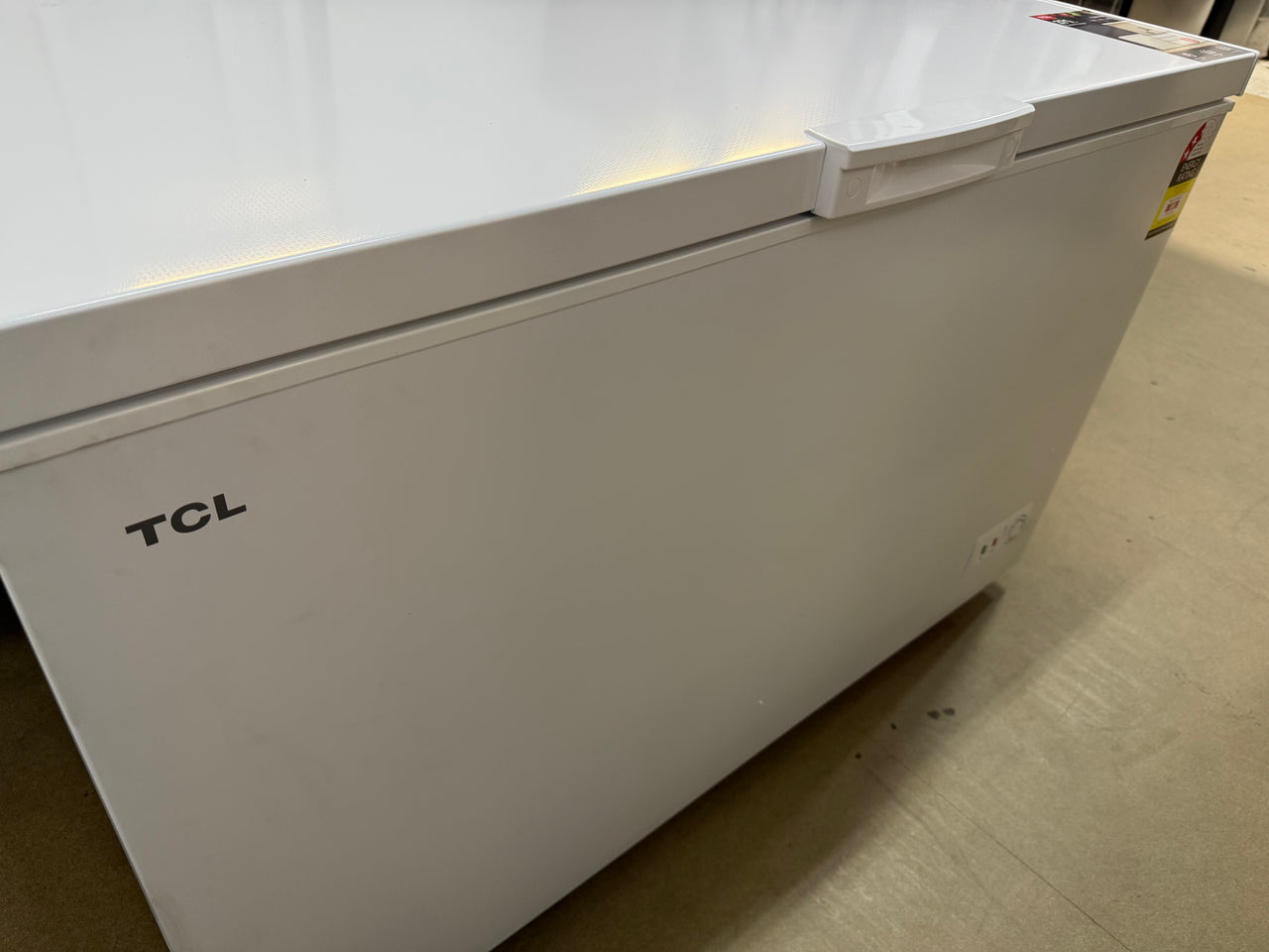 Transportation damaged TCL 371L Hybrid Chest Freezer F380CFW