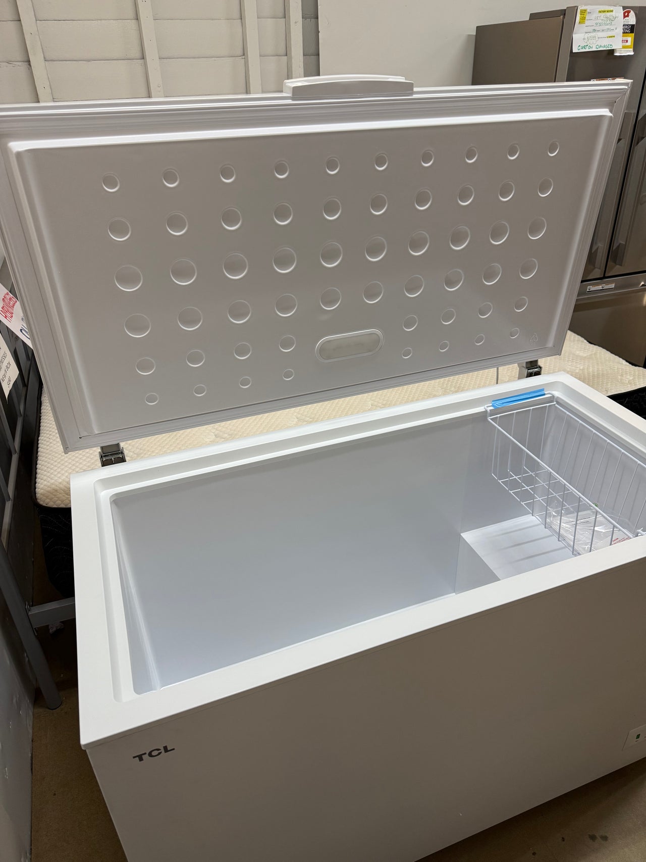 Transportation damaged TCL 371L Hybrid Chest Freezer F380CFW