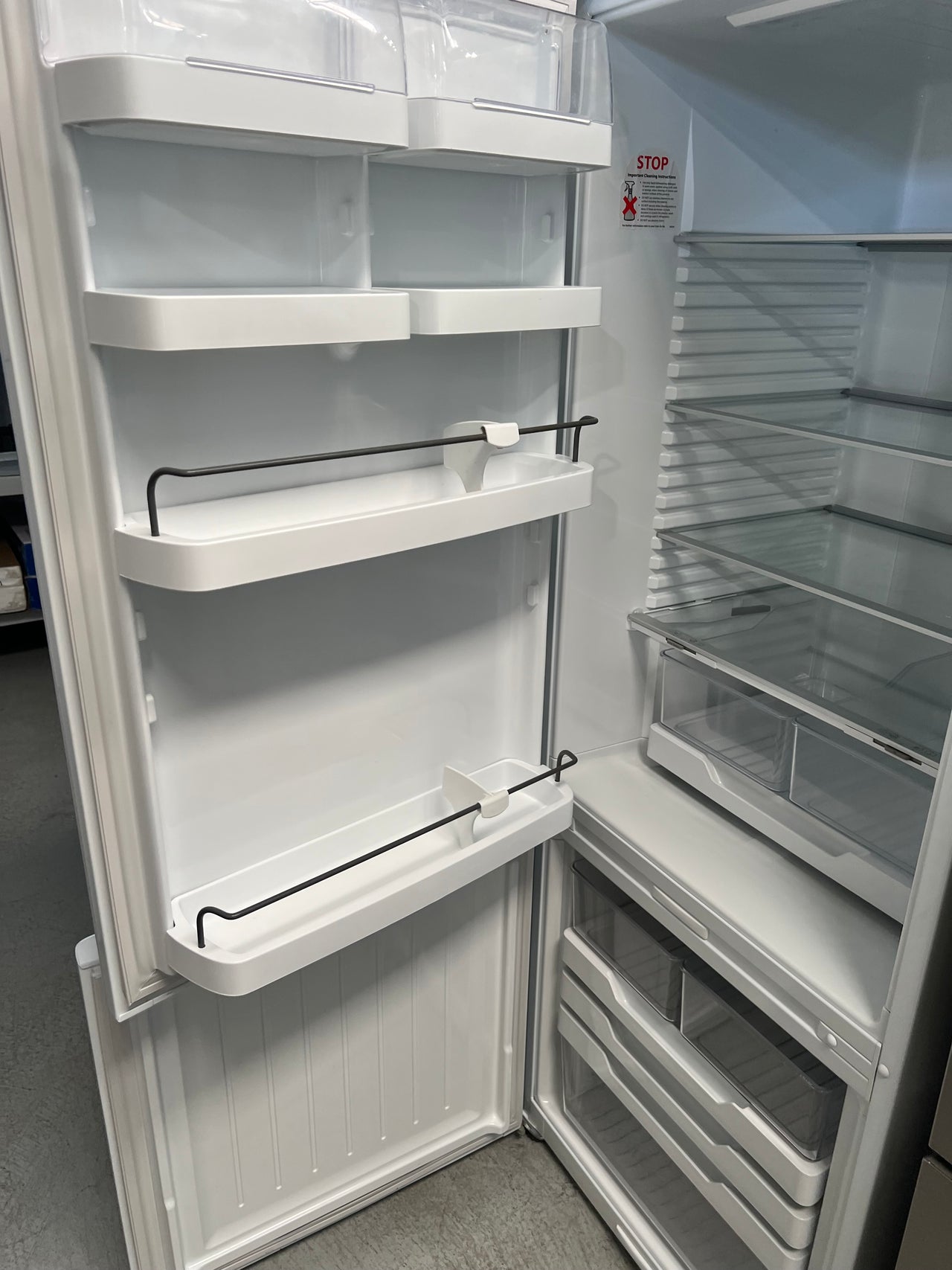 Second hand Fisher & Paykel E402BLE4 403L Bottom Mount Fridge - Second Hand Appliances Geebung