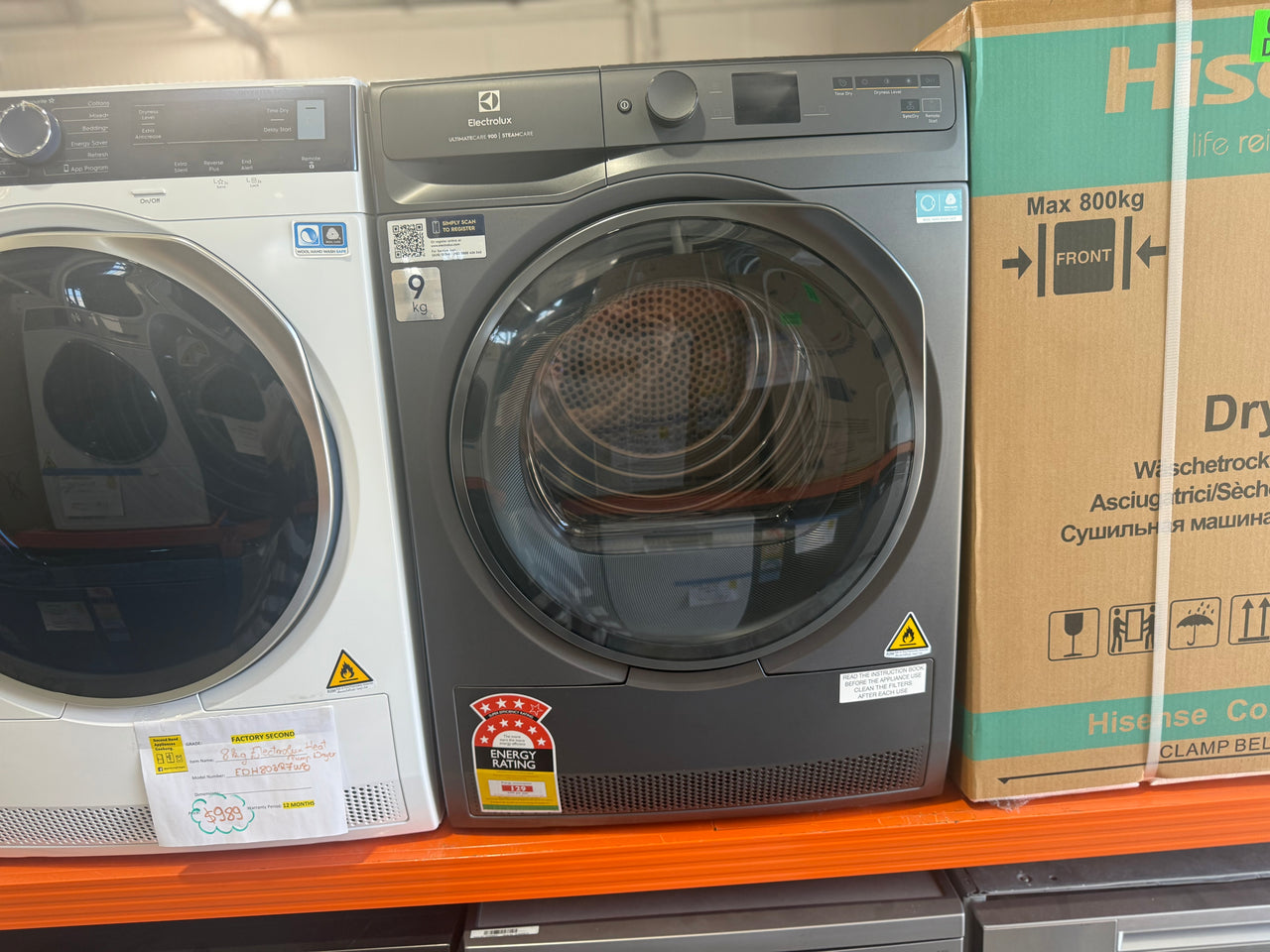 Factory second Electrolux EDH902R9SC 9kg UltimateCare 900 Heat Pump Dryer – Dark Onyx
