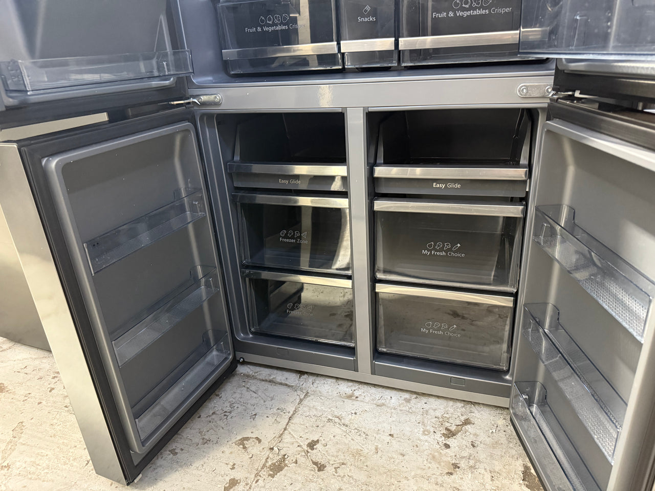 Factory second Hisense HRCD586TBWB 585L PureFlat Eclipse French Door Refrigerator – Dark Stainless Steel