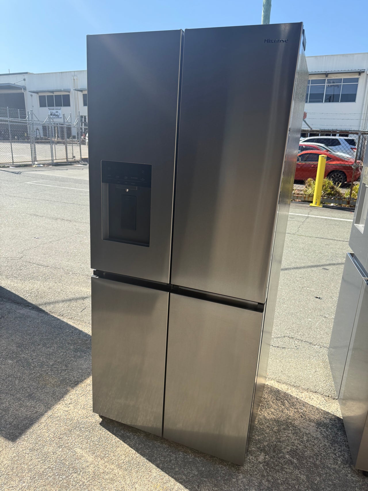 Factory Second Hisense 483L French Door Refrigerator – Non-Plumbed Ice & Water – HRCD483TBW
