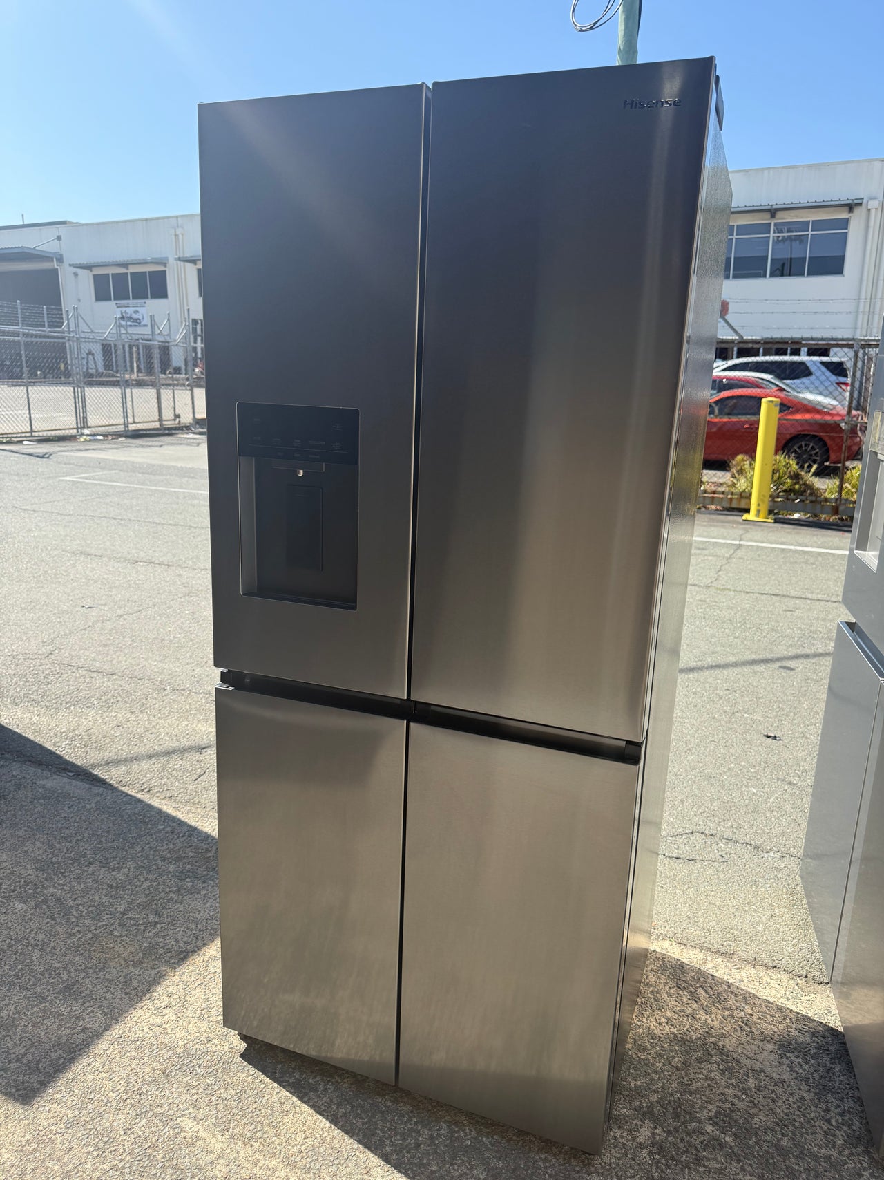 Factory Second Hisense 483L French Door Refrigerator – Non-Plumbed Ice & Water – HRCD483TBW