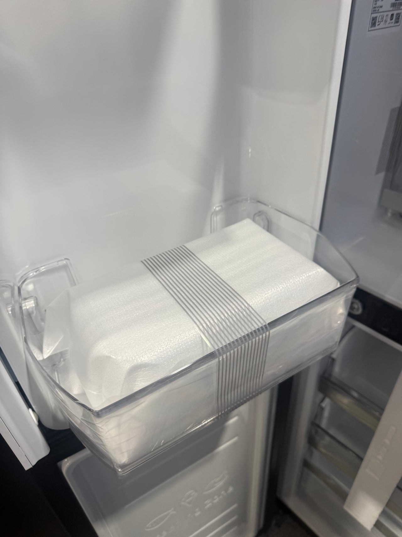 Transportation damaged LG 500L French Door Fridge – GF-B505MBL