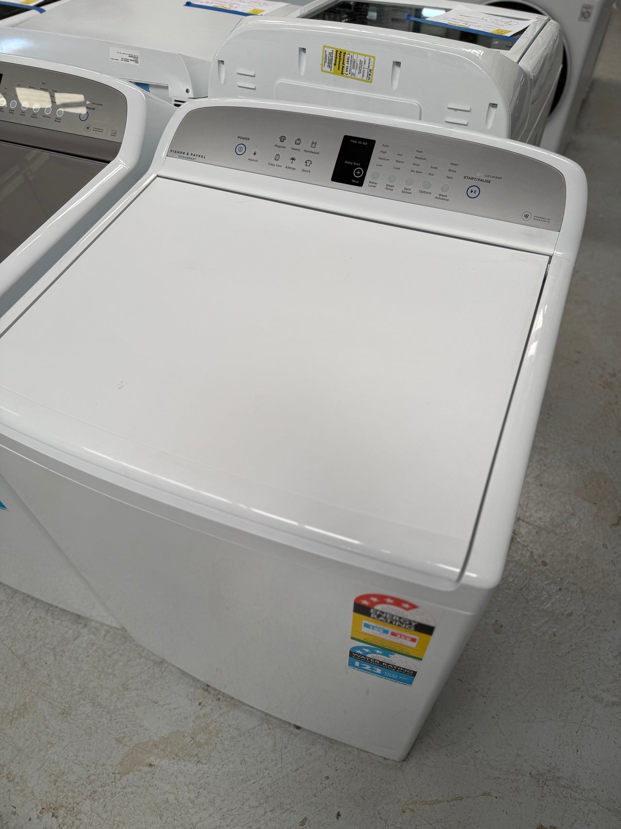 Transportation damaged Fisher&Paykel 10kg Top Load washing machine WA1068G2 - Second Hand Appliances Geebung