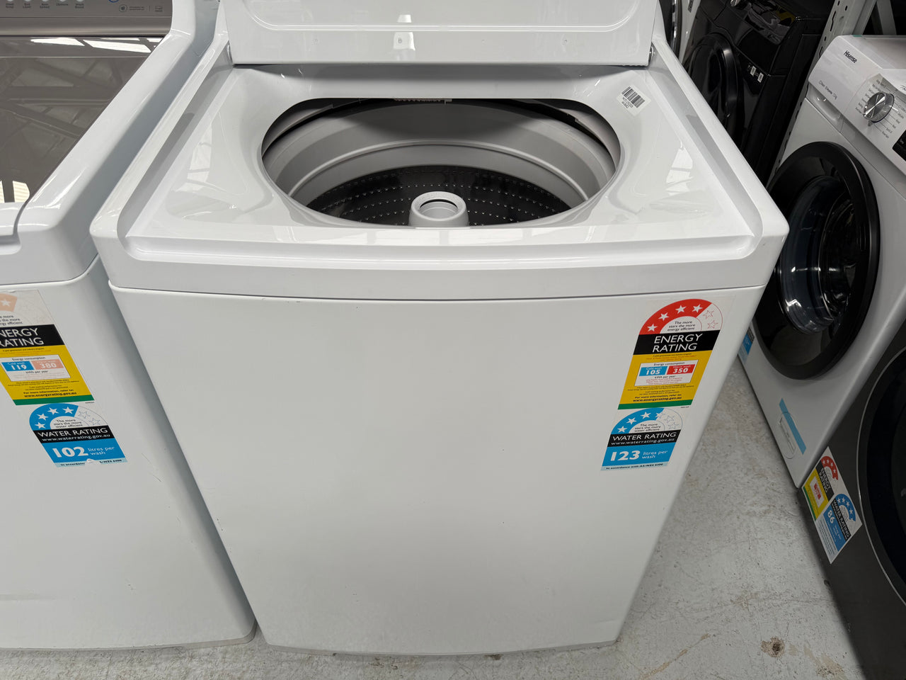 Transportation damaged Fisher&Paykel 10kg Top Load washing machine WA1068G2 - Second Hand Appliances Geebung