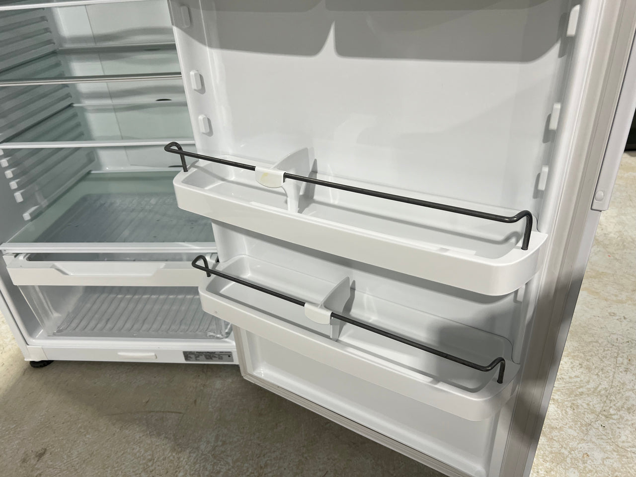 Second hand 411L Fisher & Paykel Fridge E411TRT2 - Second Hand Appliances Geebung