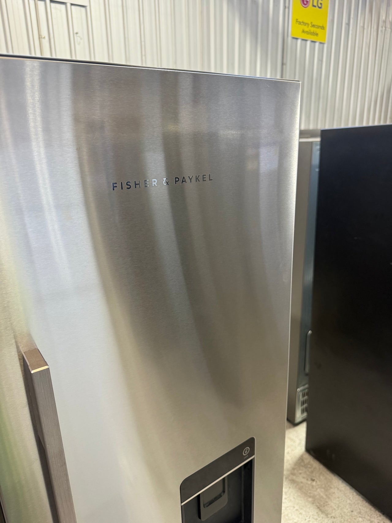 Factory Second Fisher & Paykel RF605QDUVX1 605L Quad Door Refrigerator – EZKleen Stainless Steel