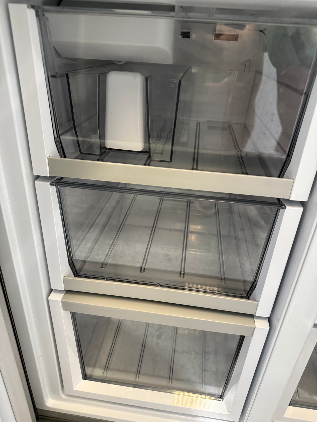 Factory Second Fisher & Paykel RF605QDUVX1 605L Quad Door Refrigerator – EZKleen Stainless Steel