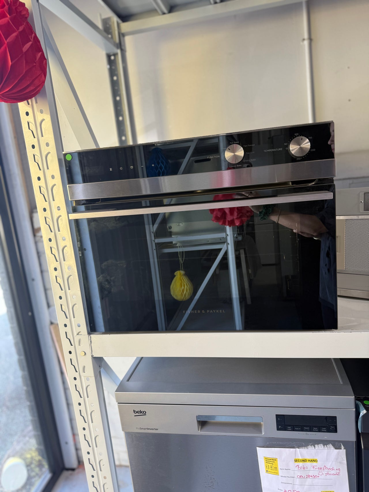 Factory second Fisher & Paykel OB60NC7CEX1 60cm 7-Function Built-In Oven – Stainless Steel / Contemporary Design