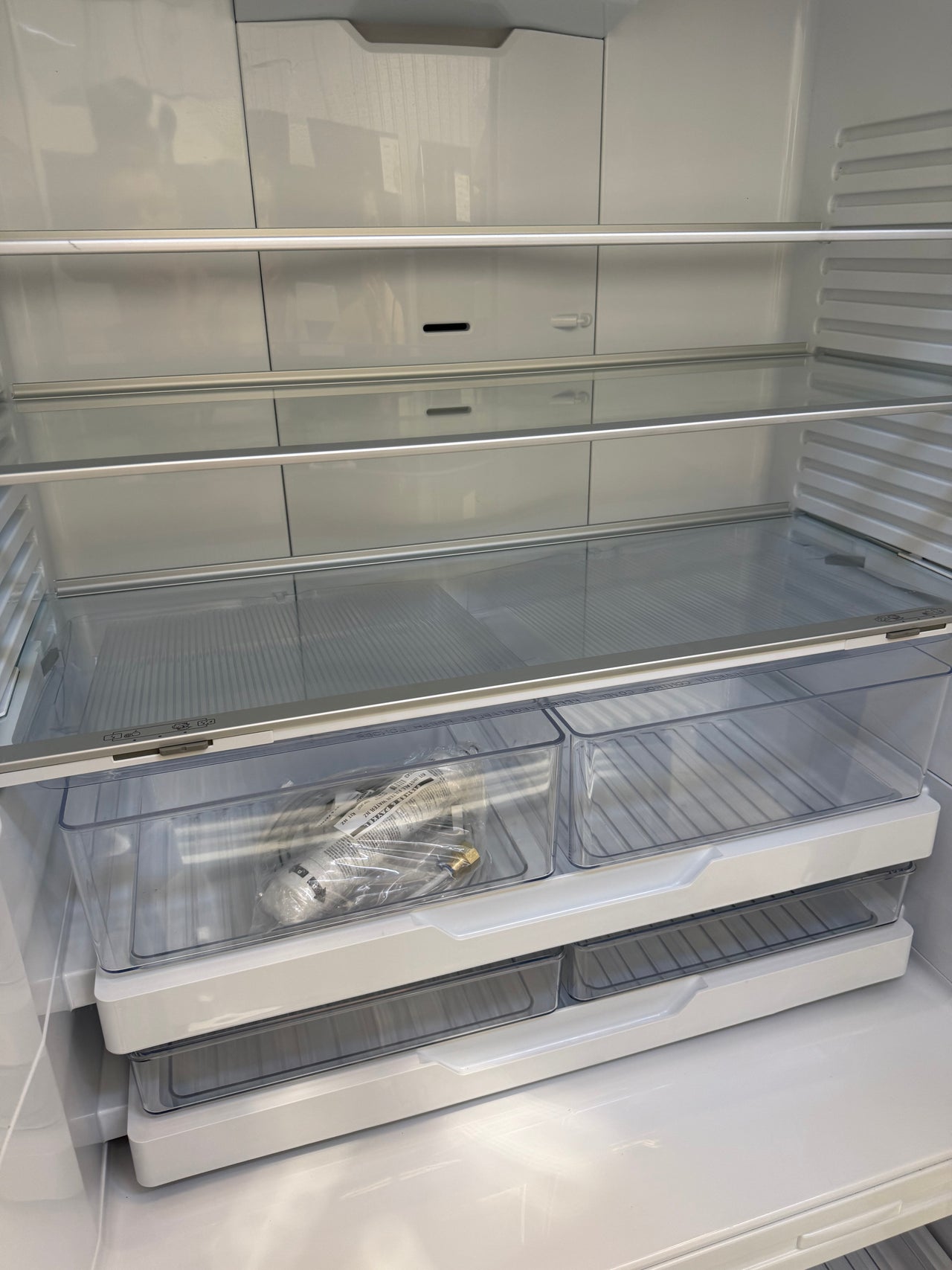 Factory second 569l Fisher&Paykel French Door Fridge Model: RF610ADUB5