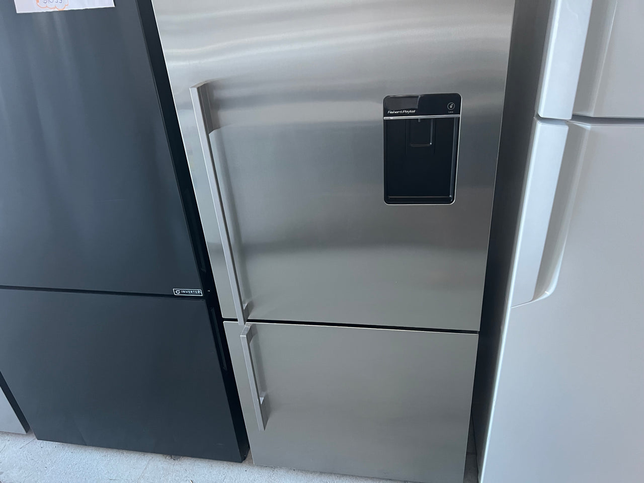 Second hand Fisher & Paykel E442BRXFDU4 442L Fridge with ice&water dispenser - Second Hand Appliances Geebung