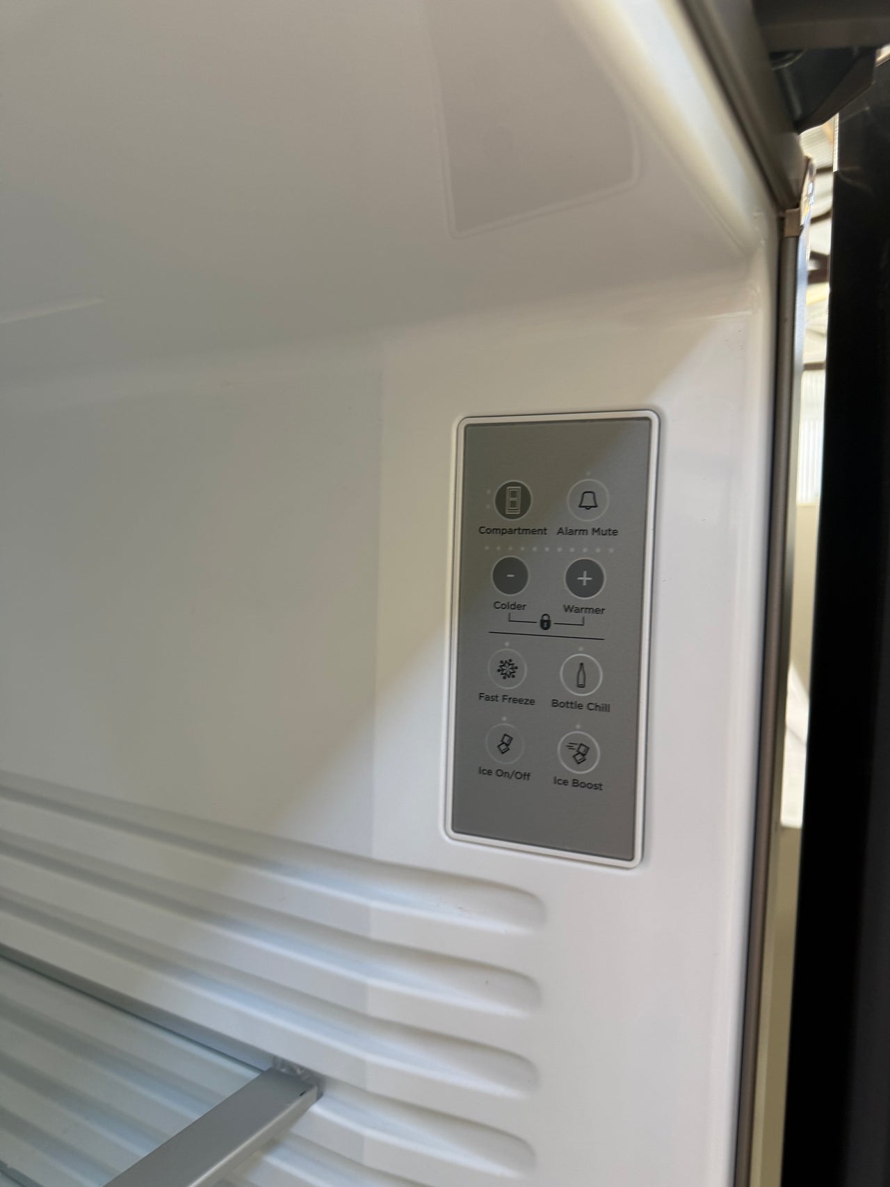 Factory second 569l Fisher&Paykel French Door Fridge Model: RF610ADUB5