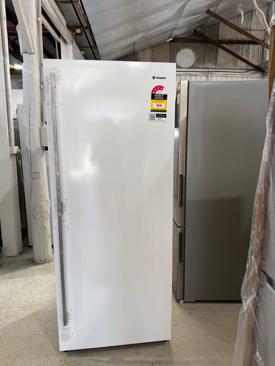 Factory second Westinghouse 466L Single Door Fridge – WRB5004WC