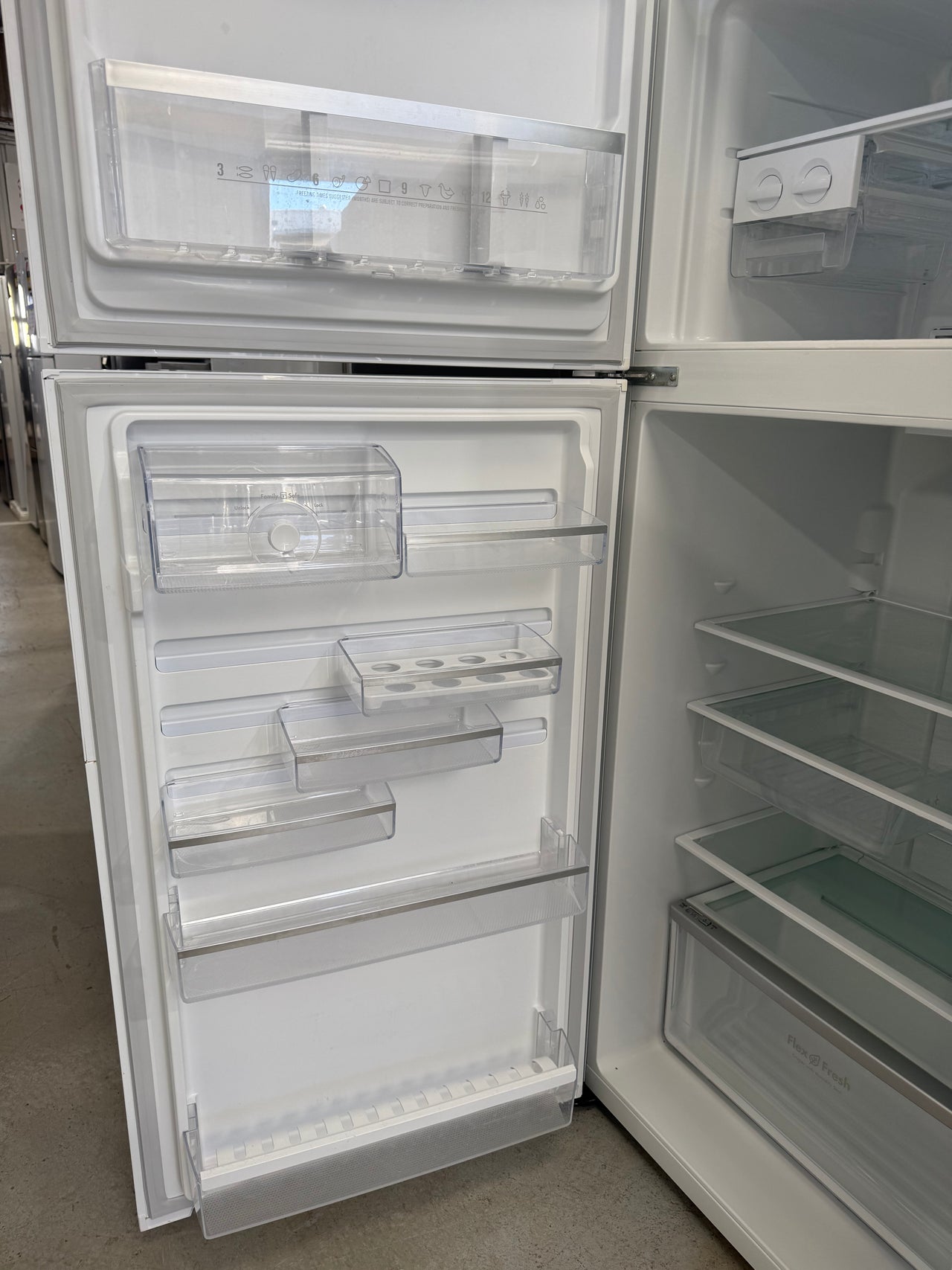 Second hand Westinghouse Fridge 460L Top Mount White Model: WTB4600WA