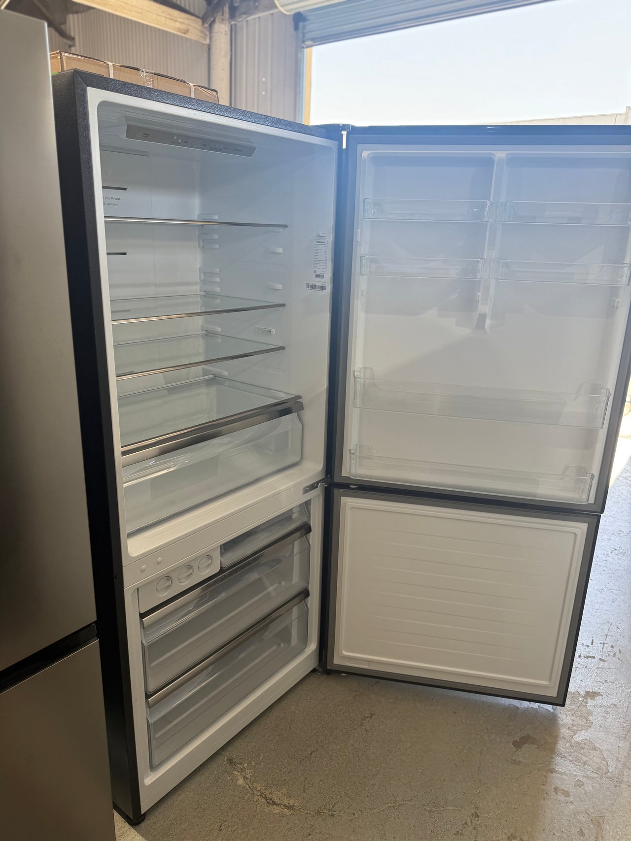 Factory second Hisense 483L PureFlat Bottom Mount Refrigerator HRBM483B
