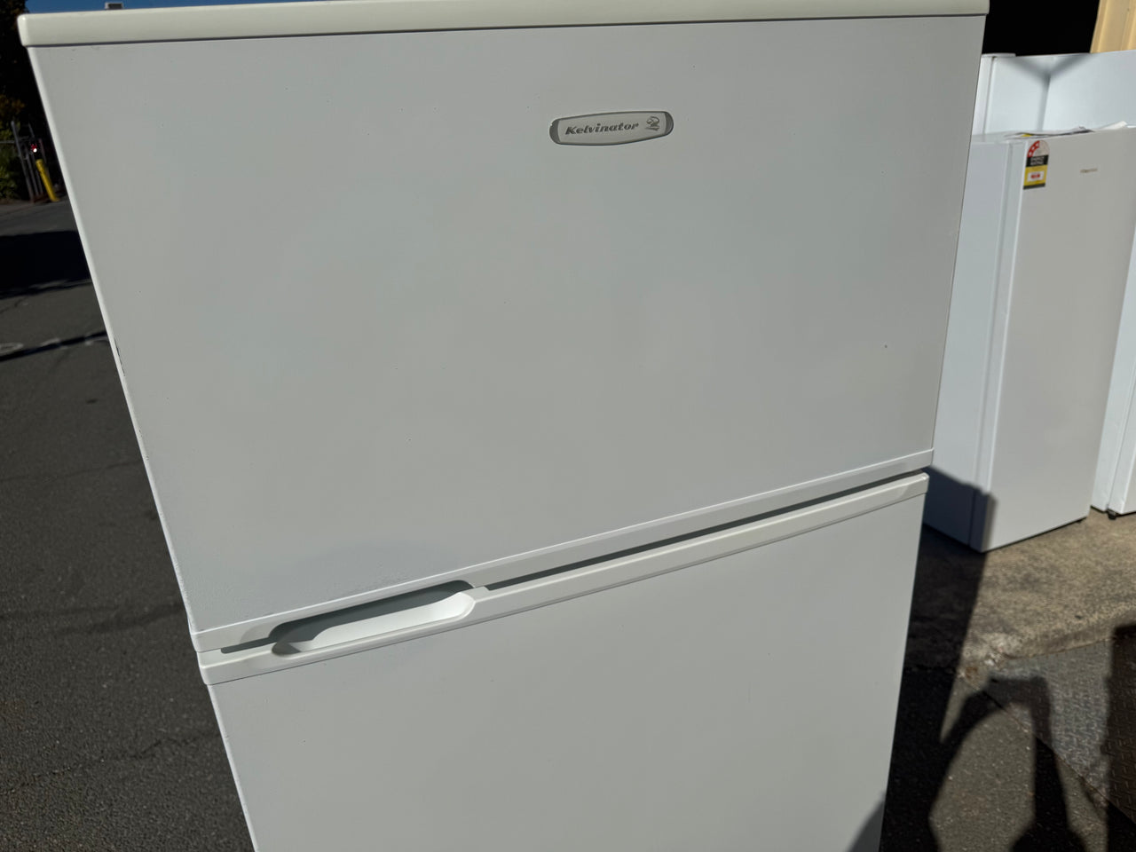 Second hand Kelvinator KTM5200WB 520-liter top-mount refrigerator