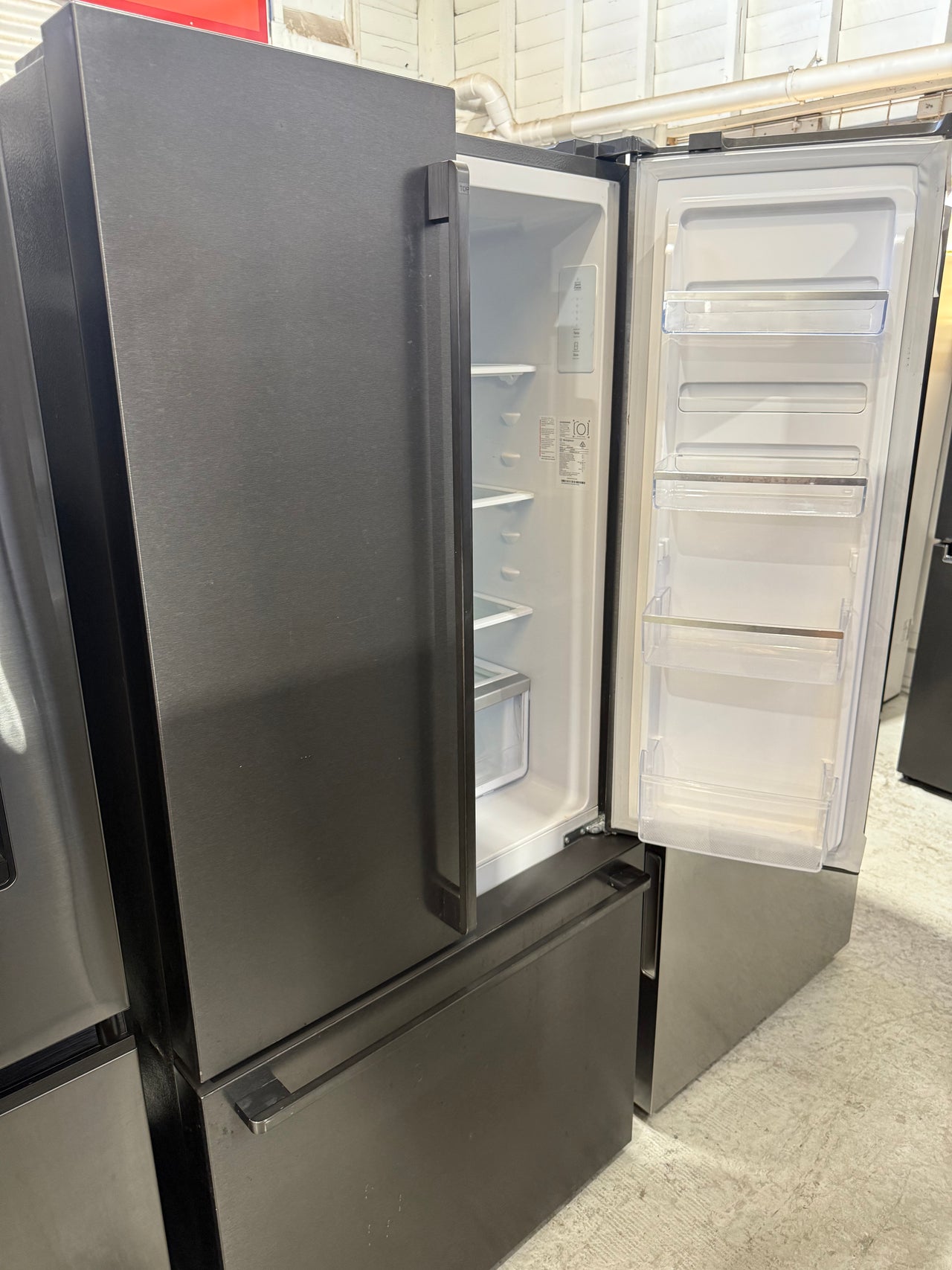 Second hand Westinghouse WHE5204BC 491L French Door Fridge