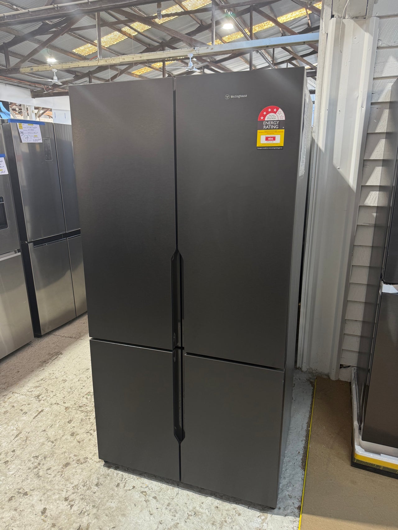 Factory second Westinghouse 564L French Quad Door Refrigerator – Matte Charcoal Black WQE5600BA