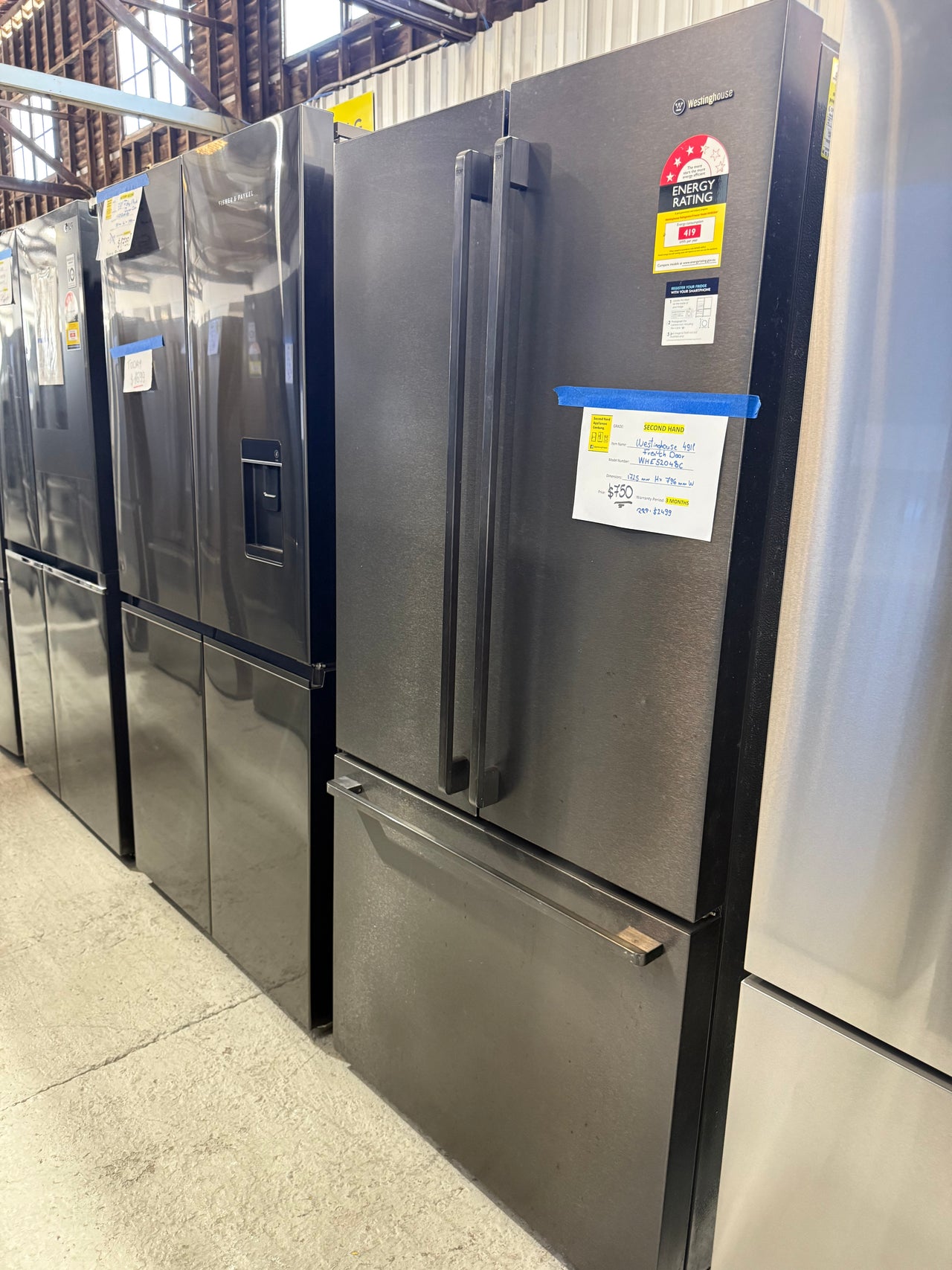 Second hand Westinghouse WHE5204BC 491L French Door Fridge