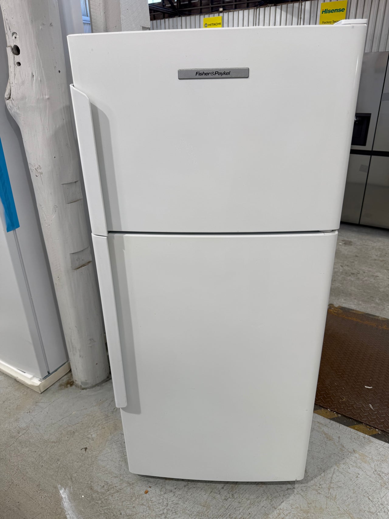 Second Hand Fisher&Paykel 331L Top Mount Refrigerator – E331TRT