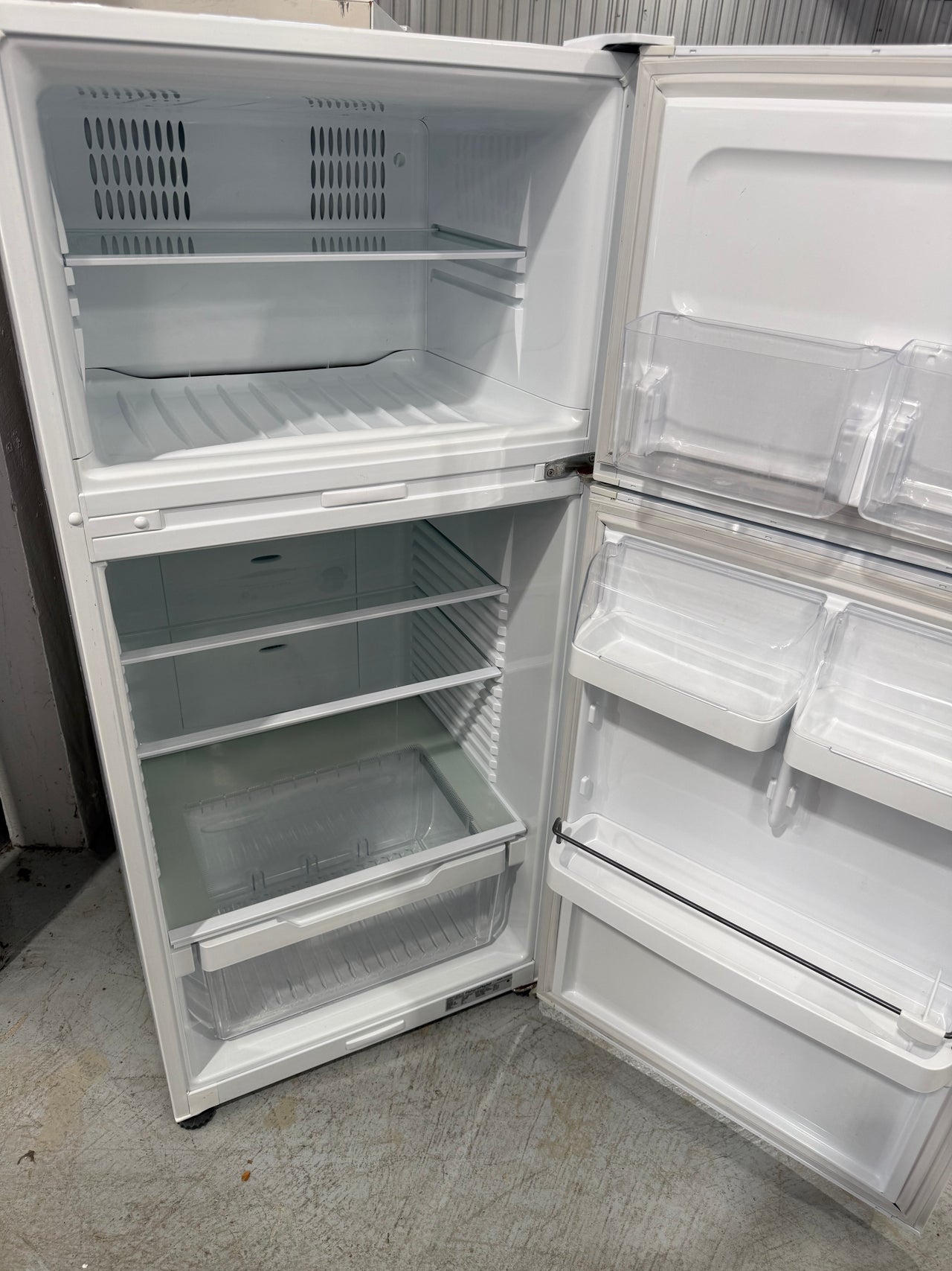 Second Hand Fisher&Paykel 331L Top Mount Refrigerator – E331TRT