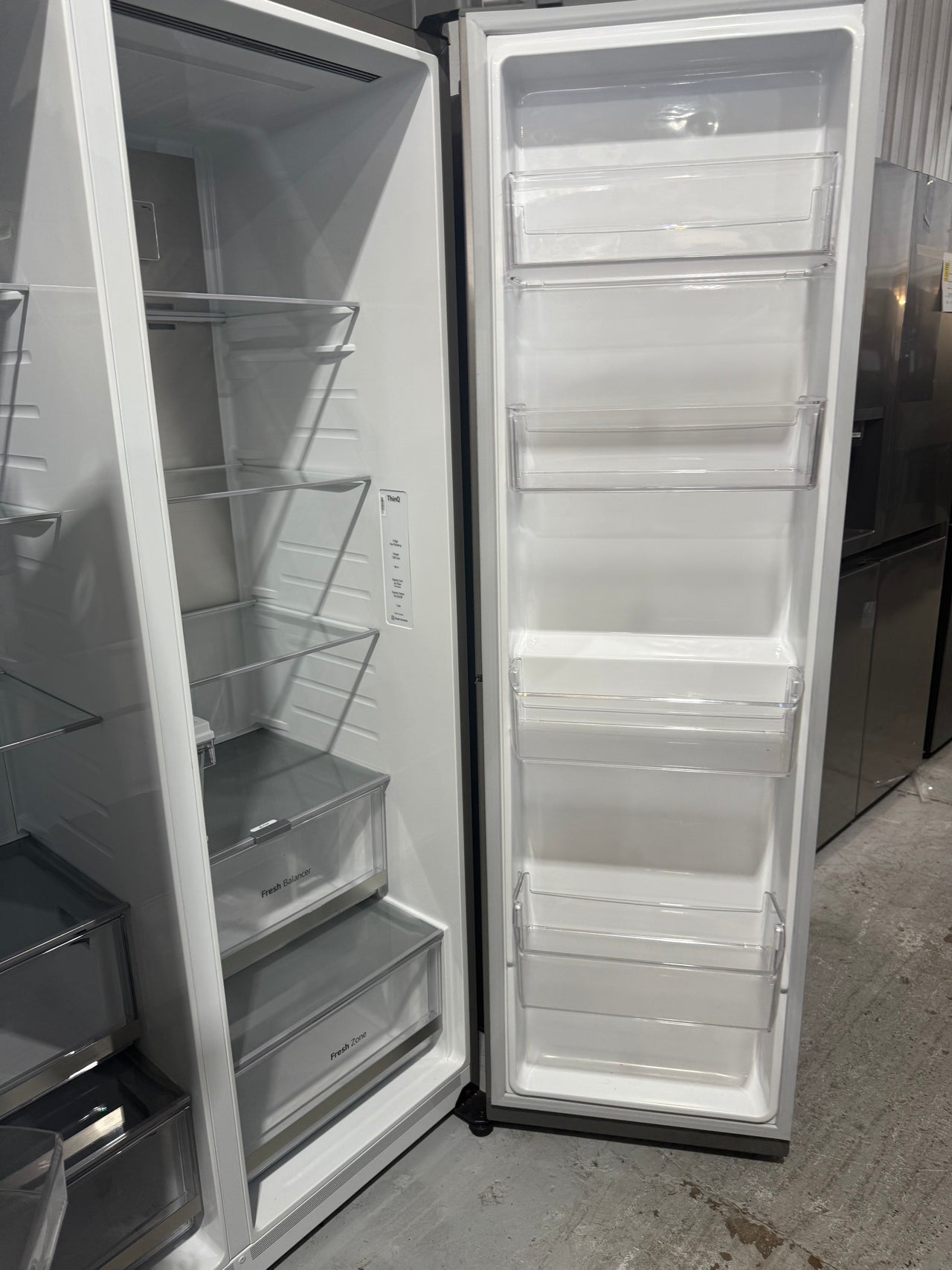 Factory second LG GS-N600PL 635 L Side-by-Side Refrigerator – Non-Plumbed Ice & Water, Stainless Steel Finish