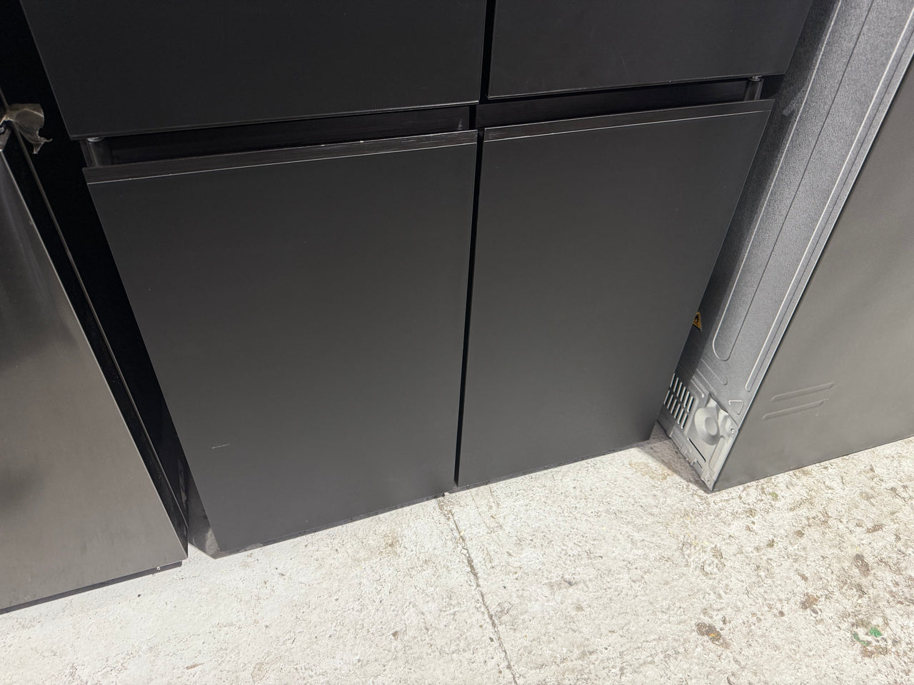 Factory second Fisher&Paykel RF730QZUVB1 690L Quad Door Fridge Freezer – Matte Black