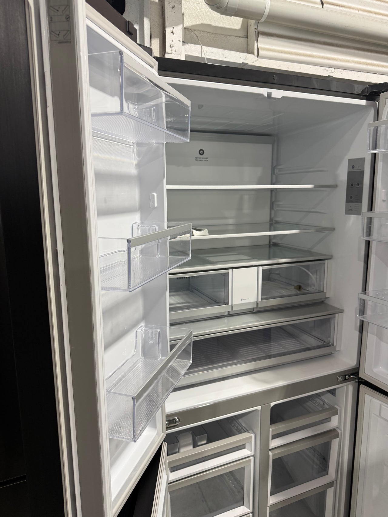 Factory second Fisher&Paykel RF730QZUVB1 690L Quad Door Fridge Freezer – Matte Black