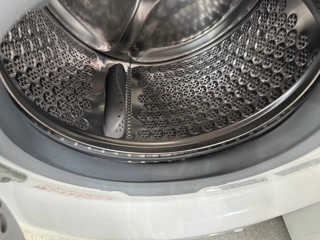 Second hand ELECTROLUX EWW12753 7.5KG / 4KG Washer Dryer Combo - Second Hand Appliances Geebung