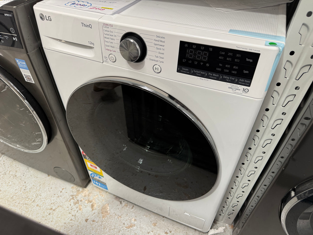 Factory second LG 12kg Front Load Washer Model: WV9-1412W